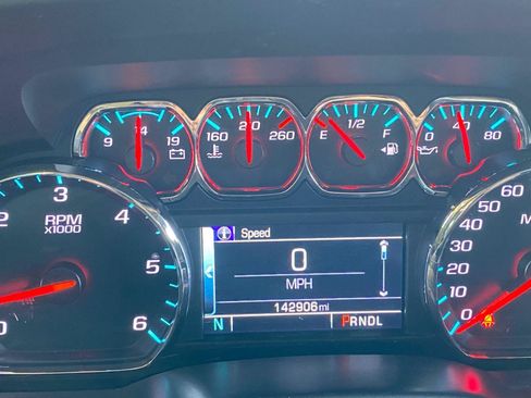Used 2018 Chevrolet Silverado 1500 LT AWD/4WD image 58