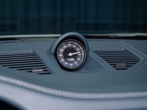 Used 2023 Porsche 911 Carrera 4S image 23