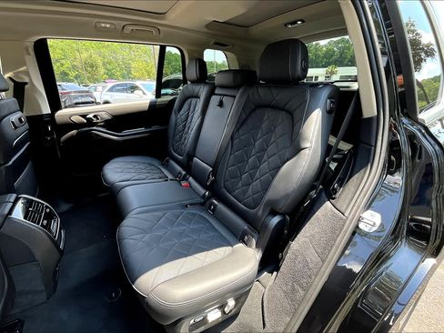 Certified 2024 BMW X7 xDrive40i w/ Premium Package AWD/4WD image 21