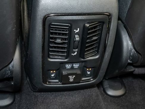 Used 2020 Dodge Durango R/T w/ Blacktop Package AWD/4WD image 33