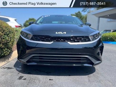 Used 2023 Kia Forte LXS w/ LXS Technology Package FWD image 12