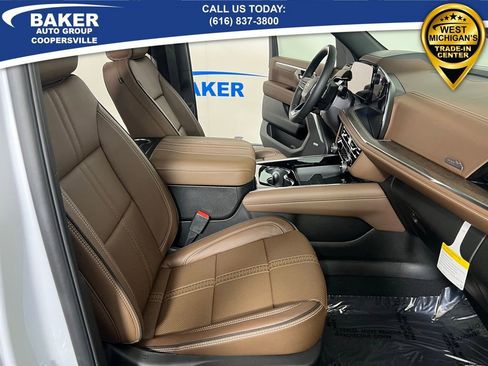 New 2026 Chevrolet Suburban High Country AWD/4WD image 10