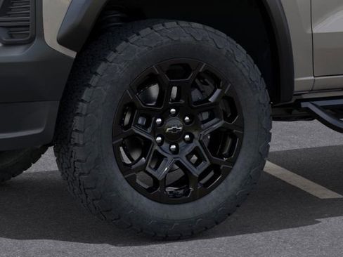 New 2026 Chevrolet Colorado Trail Boss w/ Midnight Edition AWD/4WD image 11