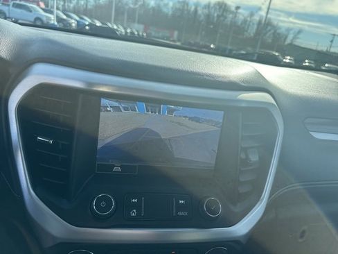 Used 2023 GMC Acadia SLT image 42