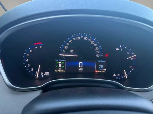 Used 2015 Cadillac SRX FWD image 39