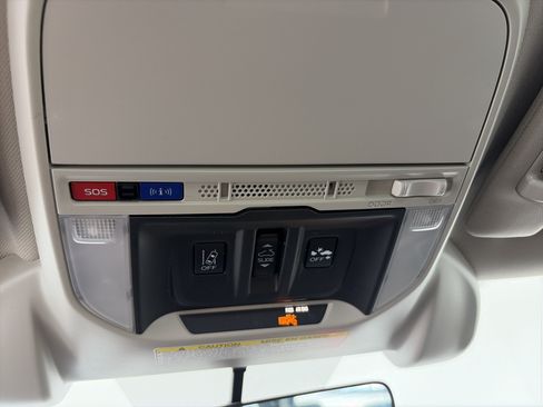 Used 2020 Subaru Forester Premium AWD/4WD image 35