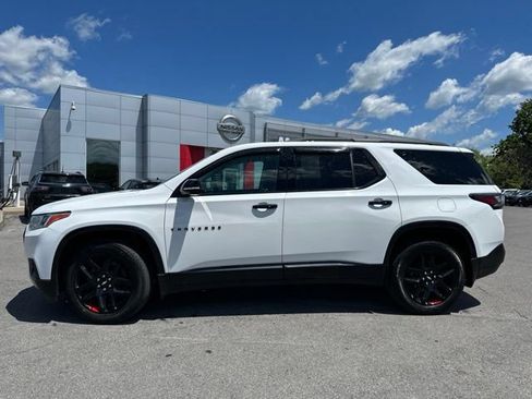 Used 2021 Chevrolet Traverse Premier w/ Redline Edition AWD/4WD image 2