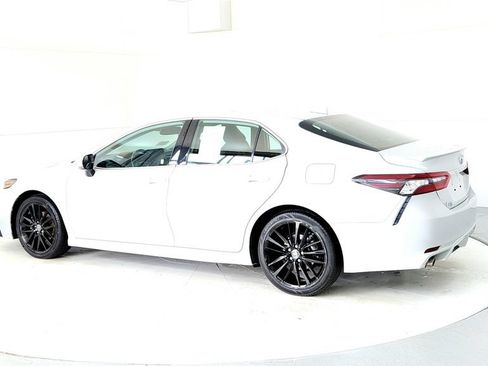 Used 2024 Toyota Camry XSE FWD image 4