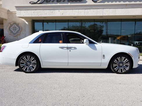 Used 2022 Rolls-Royce Ghost image 9