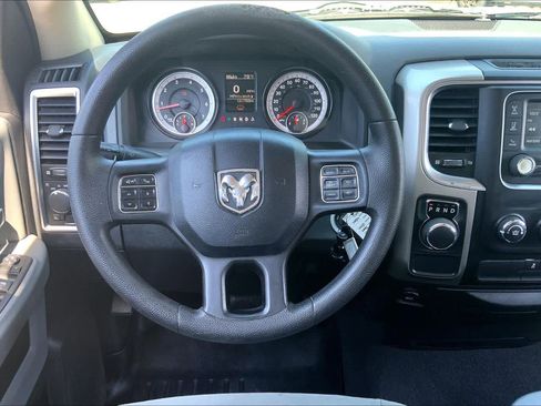 Used 2015 RAM 1500 Classic SLT RWD image 6