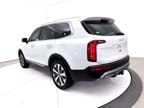 Used 2022 Kia Telluride S FWD image 18