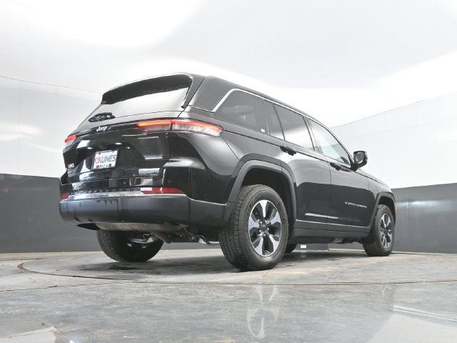 Used 2024 Jeep Grand Cherokee Limited 4xe AWD/4WD image 47