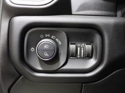 Used 2020 RAM 2500 Laramie image 33