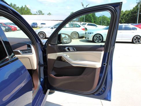 Used 2019 BMW X5 xDrive50i w/ M Sport Package AWD/4WD image 37