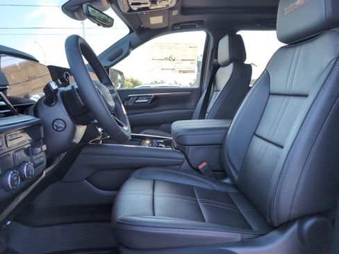 New 2026 Chevrolet Suburban High Country w/ LPO, Illumination Package image 9