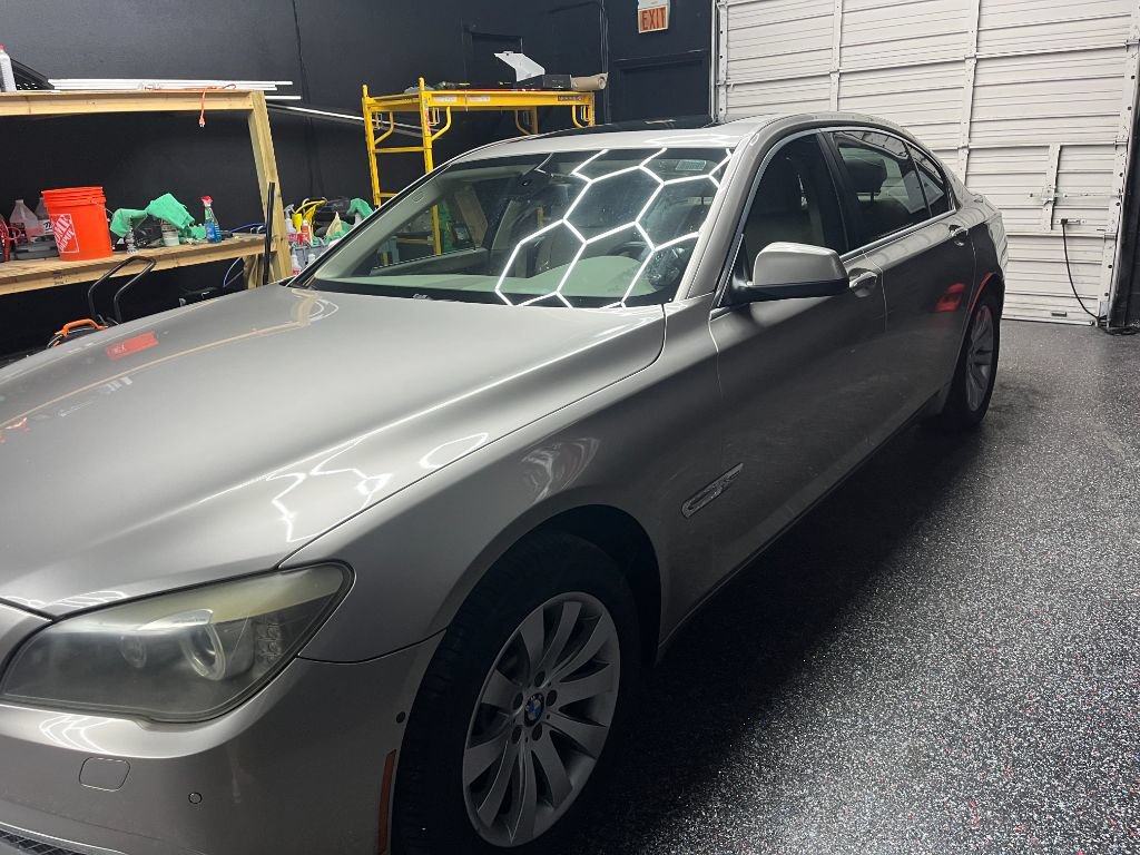 Used 2010 BMW 750Li xDrive AWD/4WD image 4