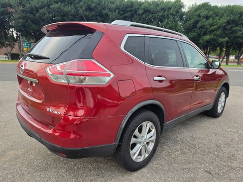 Used 2016 Nissan Rogue SV AWD/4WD image 6