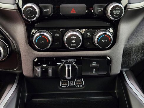 Used 2022 RAM 1500 Big Horn w/ Trailer Tow Group image 20