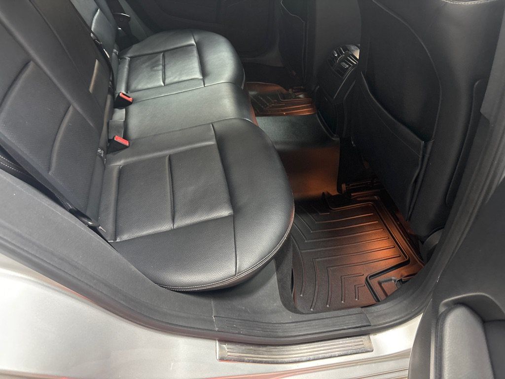 Used 2014 Mercedes-Benz E 350 4MATIC Wagon image 31