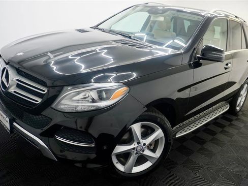 Used 2017 Mercedes-Benz GLE 350 4MATIC image 2