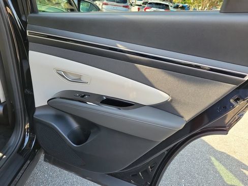 Used 2022 Hyundai Tucson Limited FWD image 23