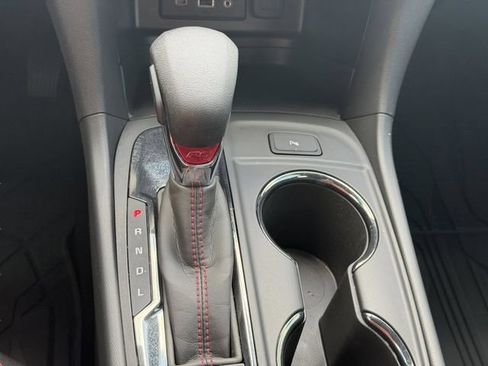 Certified 2023 Chevrolet Equinox RS w/ RS Leather Package FWD image 29