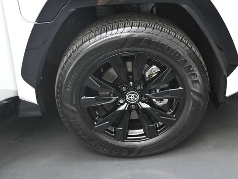 Certified 2026 Toyota RAV4 SE AWD/4WD image 36
