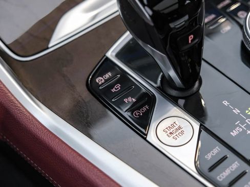 Used 2022 BMW X6 M50i w/ Parking Assistance Package image 29