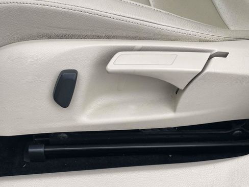 Used 2013 Volkswagen Jetta TDI FWD image 18