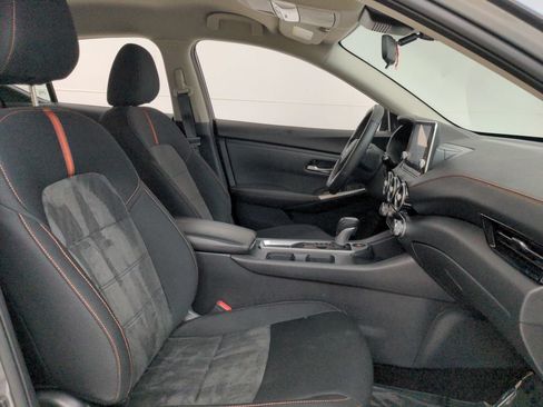 Used 2023 Nissan Sentra SR FWD image 27