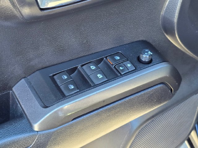 Used 2022 Toyota Tacoma TRD Off-Road AWD/4WD image 20