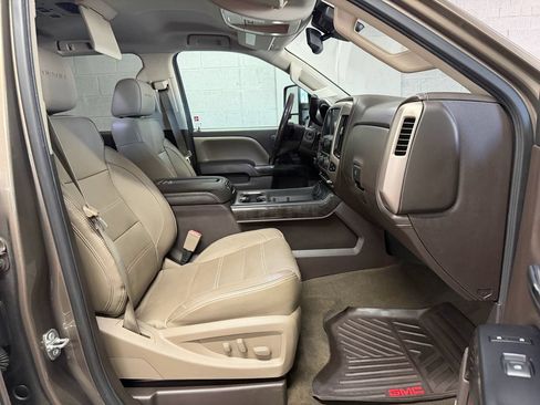 Used 2015 GMC Sierra 2500 Denali w/ Duramax Plus Package AWD/4WD image 25