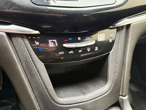 Used 2021 Cadillac XT6 Sport AWD/4WD image 38