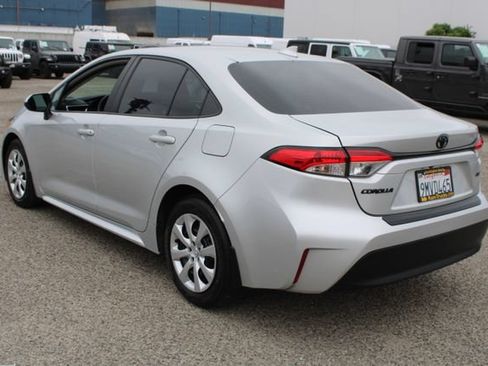 Used 2024 Toyota Corolla LE FWD image 6