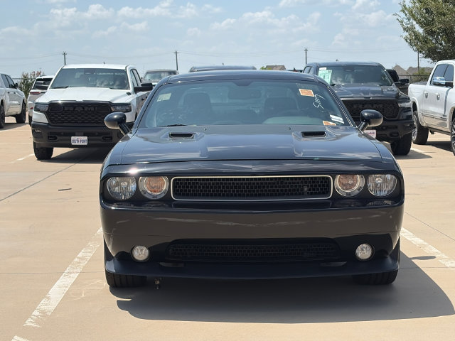 Used 2013 Dodge Challenger R/T RWD image 2