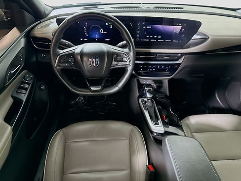 Used 2025 Buick Envista Avenir FWD image 17