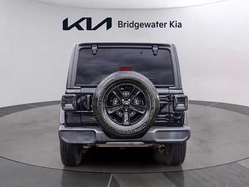 Used 2022 Jeep Wrangler Unlimited Sport AWD/4WD image 5
