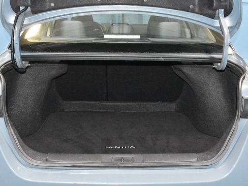 Used 2024 Nissan Sentra SV FWD image 30