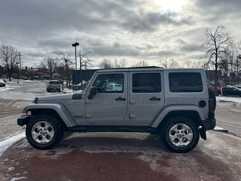 Used 2015 Jeep Wrangler Unlimited Sahara w/ Dual Top Group image 2
