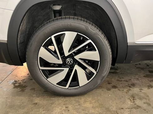 New 2026 Volkswagen Atlas SEL AWD/4WD image 30