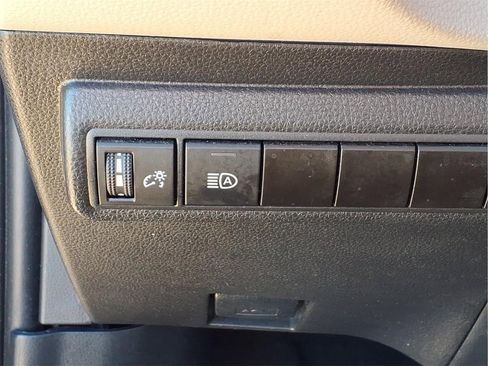 Used 2024 Toyota Corolla LE image 15