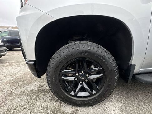 Used 2021 Chevrolet Silverado 1500 LT Trail Boss w/ Bed Protection Package image 2