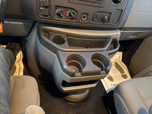 Used 2010 Ford E-250 and Econoline 250 Extended image 11