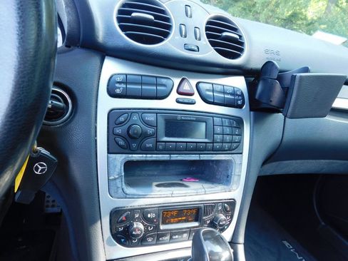 Used 2004 Mercedes-Benz CLK 55 AMG Coupe image 9