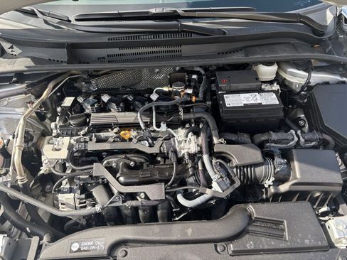 Used 2025 Toyota Corolla LE image 30