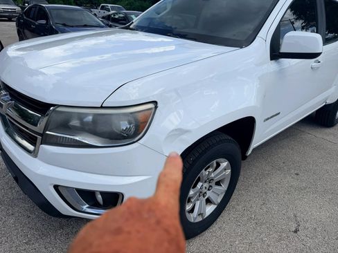 Used 2016 Chevrolet Colorado LT w/ LT Convenience Package RWD image 3