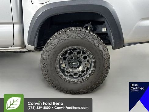 Used 2017 Toyota Tacoma TRD Off-Road image 34