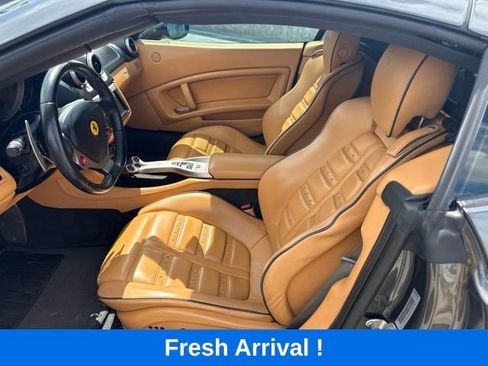 Used 2010 Ferrari California RWD image 12
