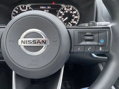 Used 2021 Nissan Rogue SV image 15