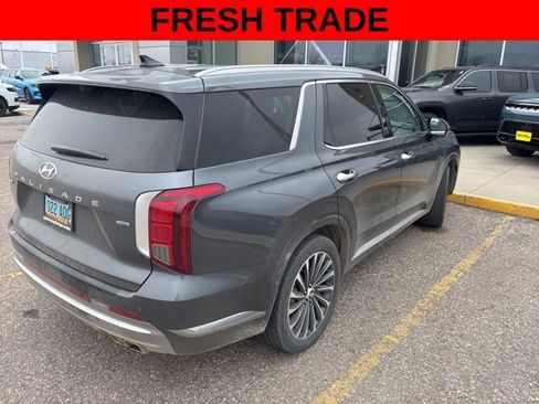 Used 2024 Hyundai Palisade Calligraphy image 6